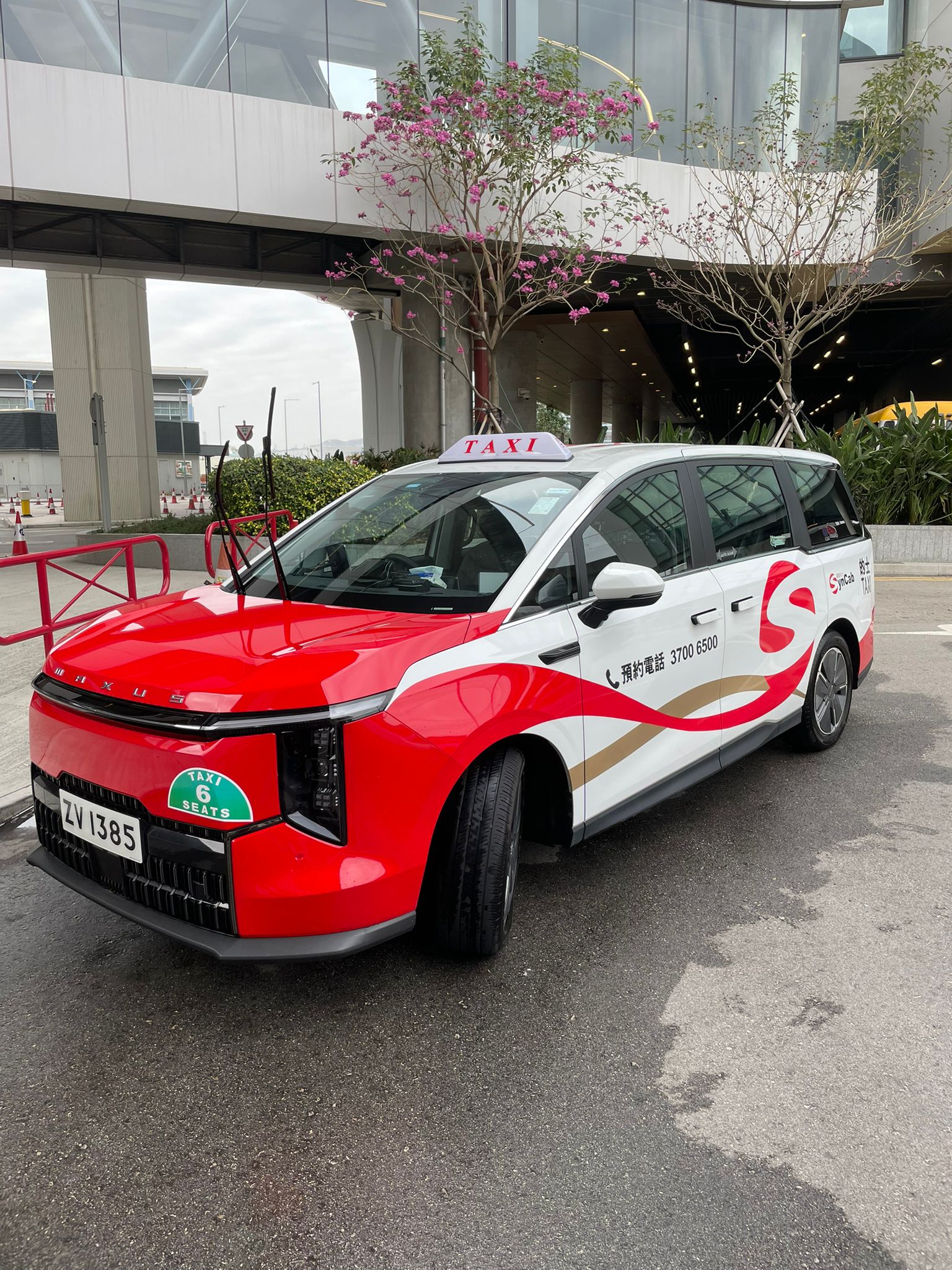 香港六人車機場接送實景相片